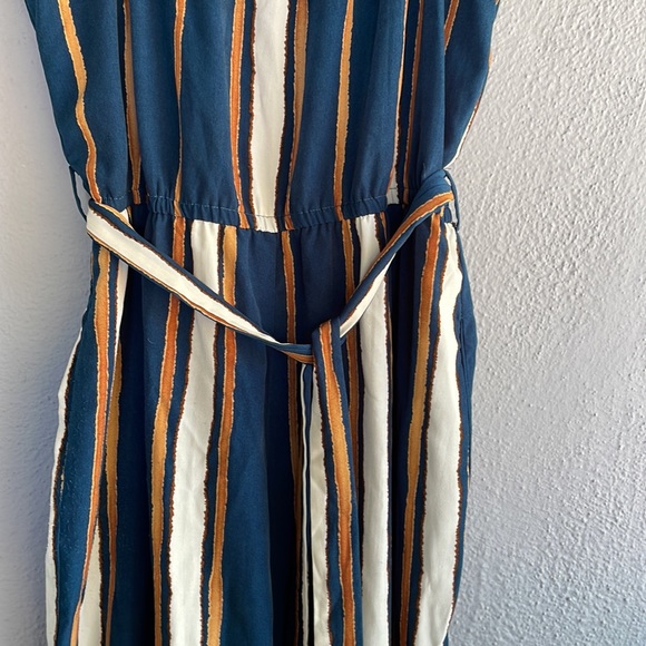 Women’s bishop and young jumpsuit size large - Picture 2 of 7